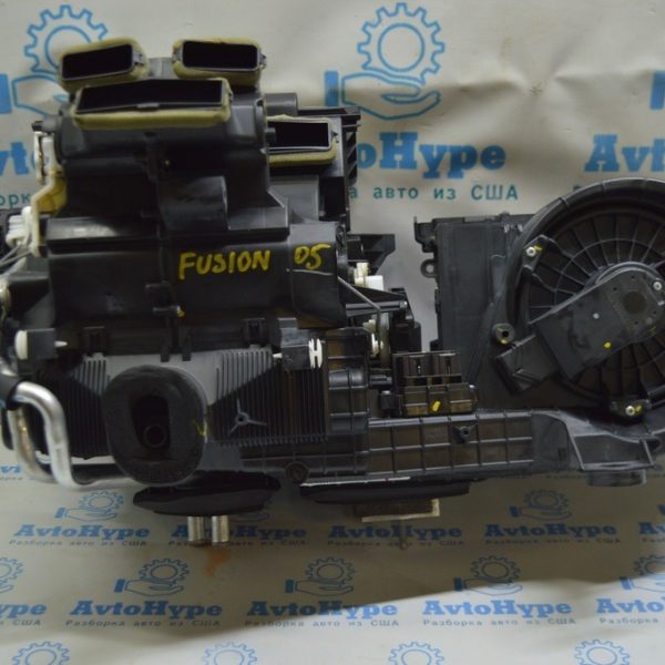 Печка в сборе Ford Fusion mk5 13- (05) HS7Z-19B555-X