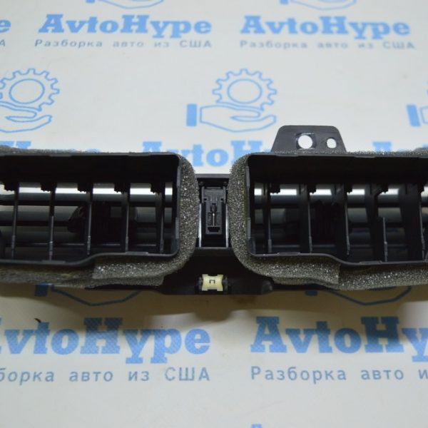 Дефлектор торпедо центральный Ford Fusion mk5 13-16 DS7319K617A