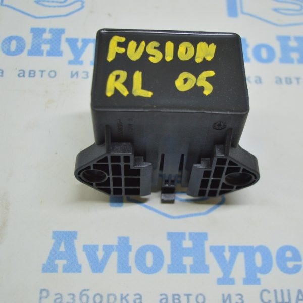 Блок управления топливным насосом Ford Fusion mk5 13- AU5Z-9D370-Q