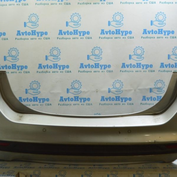 Бампер задний голый Ford Fusion mk5 13-18 под парктроники (05) цвет серебро UX царапины HS7Z-17K835-VFPTM