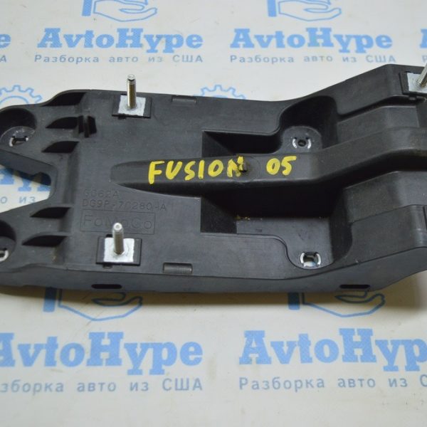 Кронштейн кулисы переключения передач Ford Fusion mk5 13-16 DG9P7C280A