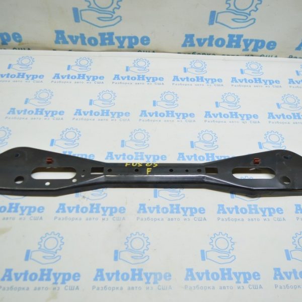 Кронштейн переднего подрамника Ford Fusion mk5 13- dg93f10684ad
