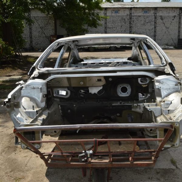 Четверть передняя правая Ford Fusion mk5 13- (05) серебро UX DG9Z-16054-A