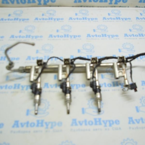 Топливная рейка Ford Fusion mk5 13- 1.5t 4M5Z-9D280-D