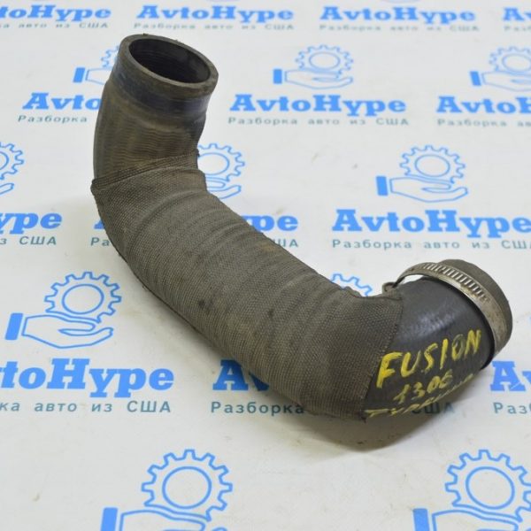 Патрубок на интеркулер левый Ford Fusion mk5 13-16 2.0T только резина (06) DS7Z-6C646-B