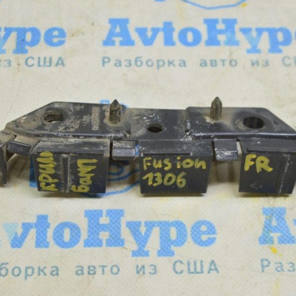 Крепление переднего бампера на крыле правое Ford Fusion mk5 13-16 DS7Z-17C947-A