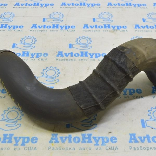 Патрубок на интеркулер правый Ford Fusion mk5 13-16 2.0T только резина (06) FS7Z-6K683-B