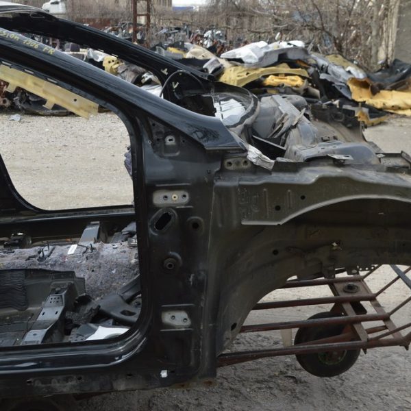 Четверть передняя правая Ford Fusion mk5 13- (06) на кузове DG9Z-16054-A