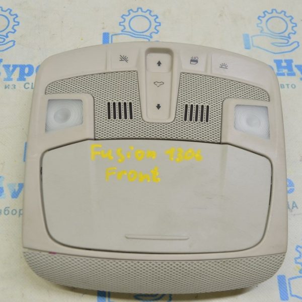 Плафон освещения перед Ford Fusion mk5 13- серый под люк DS7Z-54519A70-PE