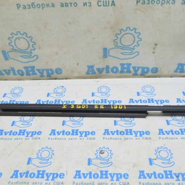 Уплотнитель стекла внутренний двери задний правый BMW X3 G01 18-21 51357393430