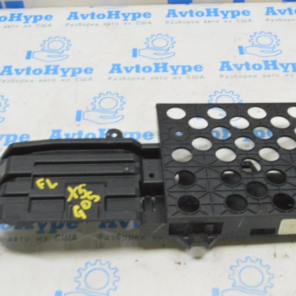 Кронштейн блоков водительского сиденья BMW X5 G05 19-22 6735323