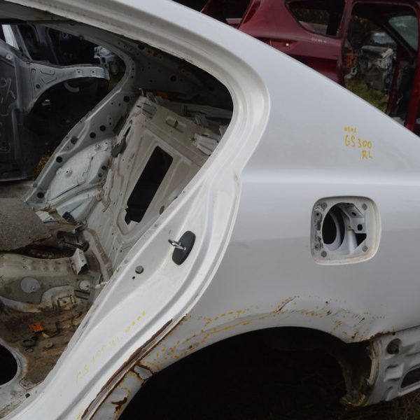 Четверть крыло задняя левая Lexus GS300 GS350 GS430 GS450h 06-11 (01) белая, замята, ржавчина 6161230A30