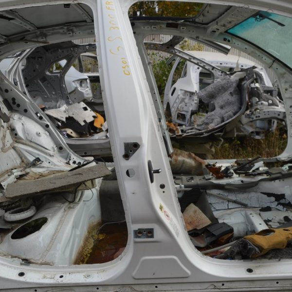 Стойка кузова центральная правая Lexus GS300 GS350 GS430 GS450h 06-11 (01) 6131130260