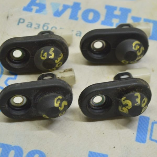 Лягушка двери передняя правая Lexus GS300 GS350 GS430 GS450h 06-11 8423150190