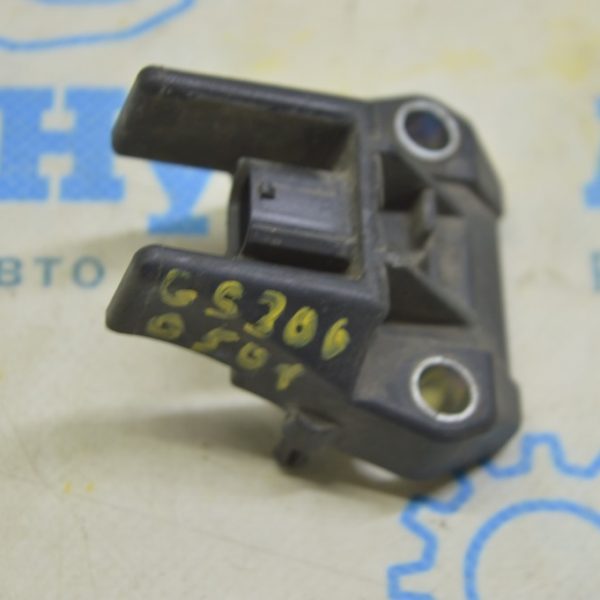 Датчик подушки безопасности передний правый Lexus GS300 GS350 GS430 GS450h 06-11 8917345050