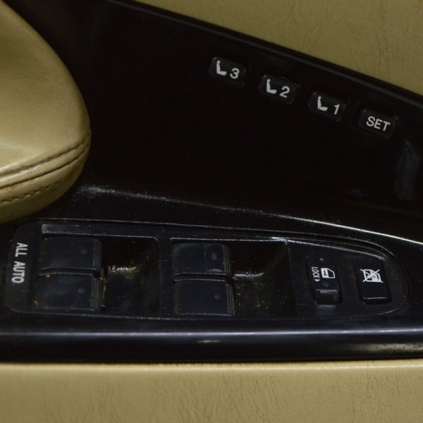 Управление стеклоподъемником перед лев Lexus GS300 GS350 GS430 GS450h 06-07 8404030120