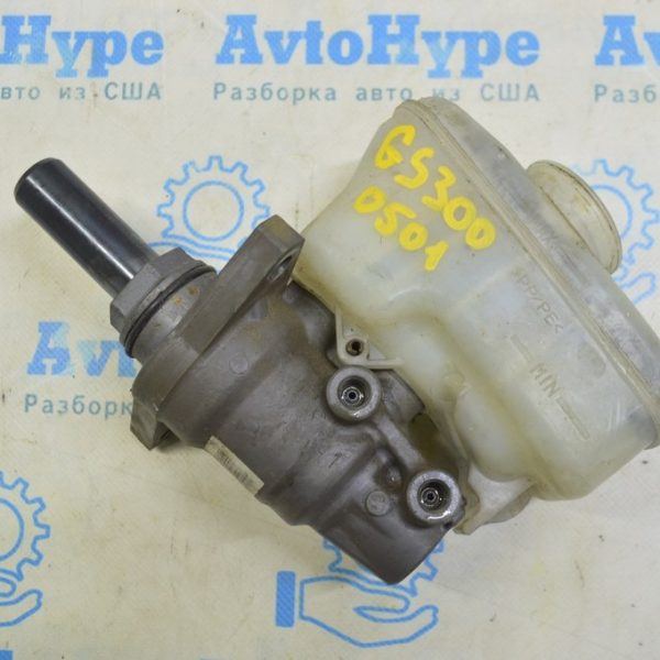 Главный тормозной цилиндр с бачком Lexus GS300 GS350 06-11 4702830030