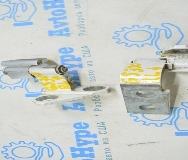 Петля двери верхняя задняя левая Lexus GS300 GS350 GS430 GS450h 06-11 6874030080