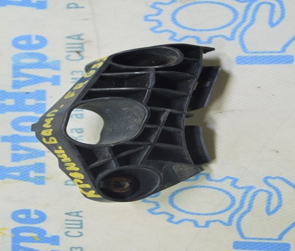 Кронштейн крыла передний правый Lexus GS300 GS350 GS430 GS450h 06-11 пластик 5383530110