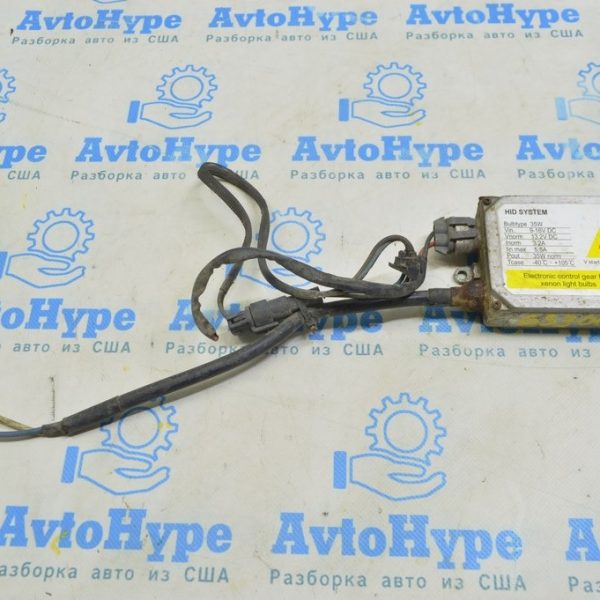 Блок розжига правый Lexus GS300 GS350 GS430 GS450h 06-11 (01) ржавчина 3900078496