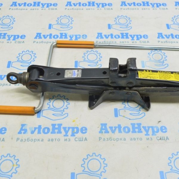 Ручка домкрата Lexus GS300 GS350 GS430 GS450h 06-11 тип 1 09113-22020