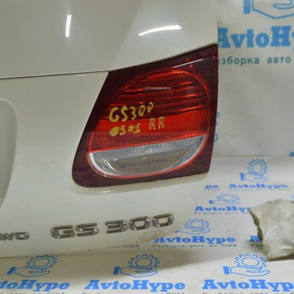 Фонарь внутренний крышка багажника правый Lexus GS300 GS350 GS430 06-11 (01) 81581-30280