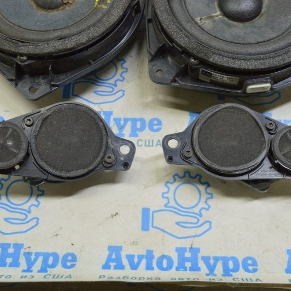 Динамик с пищалкой в торпеде левый Lexus GS300 GS350 GS430 GS450h 06-09 Mark Levinson 861600WC10