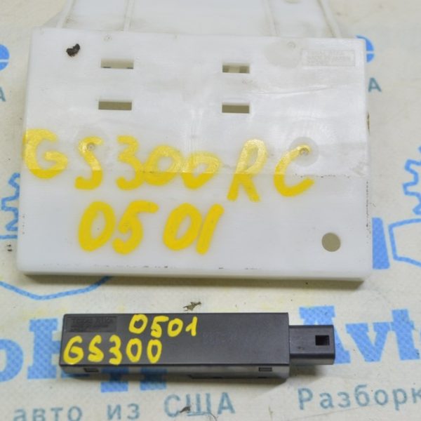 Антенна Keyless Lexus GS300 GS350 GS430 GS450h 06-11 89992-30110