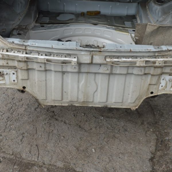 Задняя панель Lexus GS300 GS350 GS430 GS450h 06-11 (01) белая 5830730753