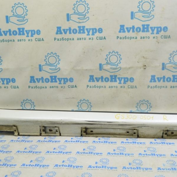 Уплотнитель дверей на пороге правый Lexus GS350 GS450h 08-11 6786330141