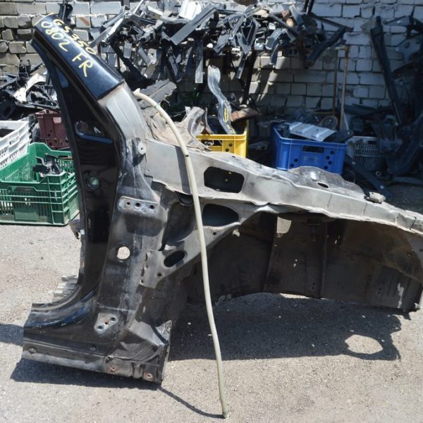 Четверть передняя правая Lexus GS300 GS350 GS430 06-11 awd (02) черная, примята, ржавчина 5710130174