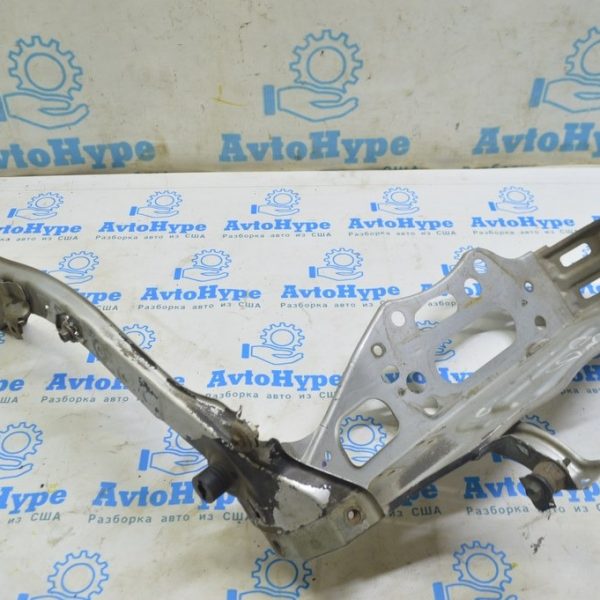 Отбойник капота Lexus GS300 GS350 GS430 GS450h 06-11 90541-15004
