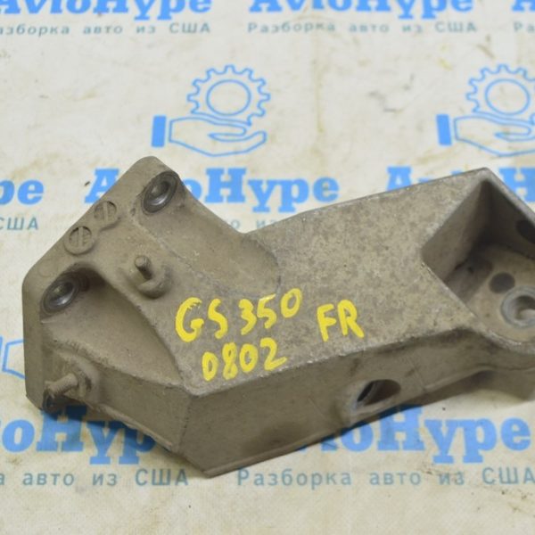 Кронштейн подушки двигателя правый Lexus GS300 GS350 06-11 awd 1231131050