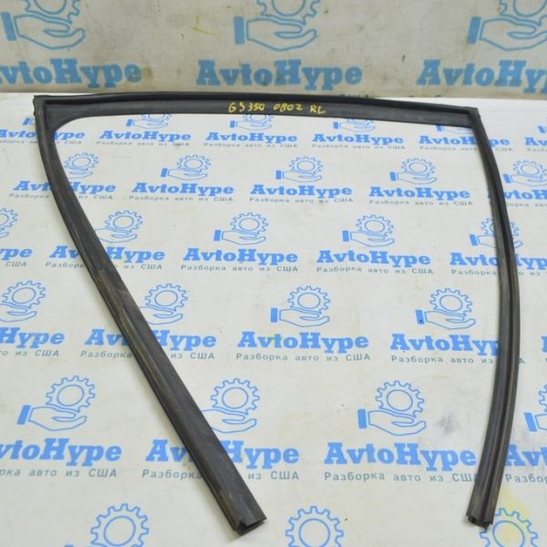 Уплотнитель стекла двери задней левой Lexus GS300 GS350 GS430 GS450h 06-11 6815230110