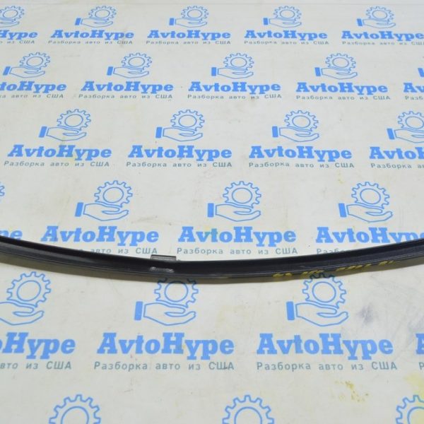 Направляющая стекла двери задней левой Lexus GS300 GS350 GS430 GS450h 06-11 6740830200