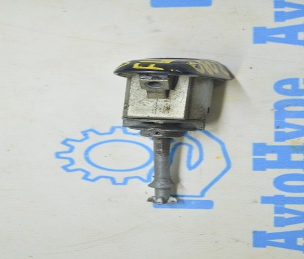 Личинка замка двери передней левой Lexus GS300 GS350 GS430 GS450h 06-07 690520E010