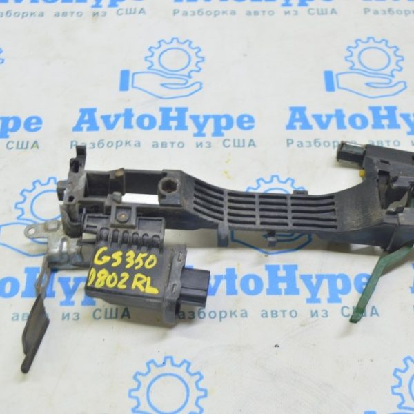 Механизм ручки двери задней левой Lexus GS300 GS350 GS430 GS450h 06-11 6920430030