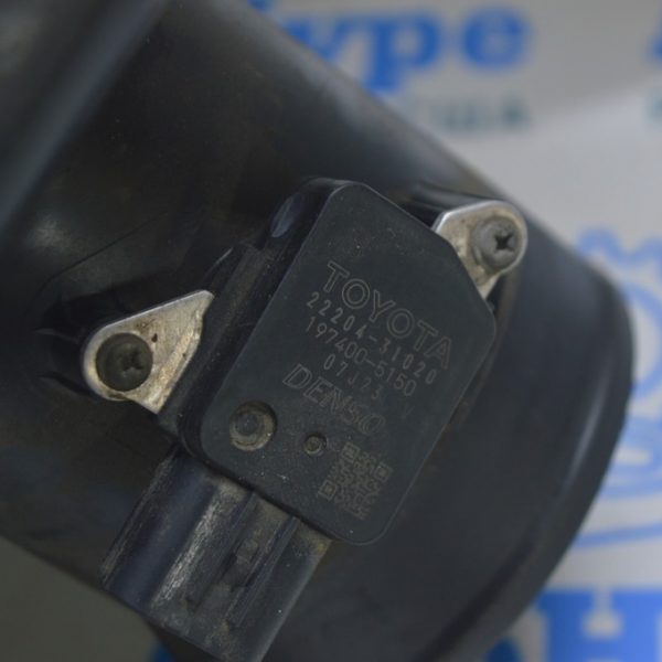 Расходомер воздуха Lexus GS350 07-11 2220431020
