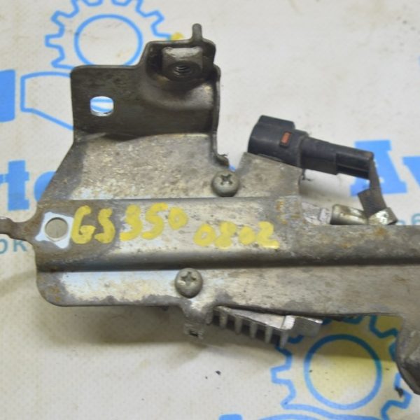 Резистор топливного насоса Lexus GS300 GS350 GS430 GS450h 06-11 (02) 23080-31040