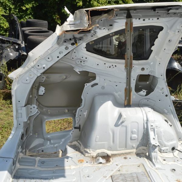 Четверть крыло задняя левая Toyota Highlander 20- под BSM (01) с батоном 61018-0E020