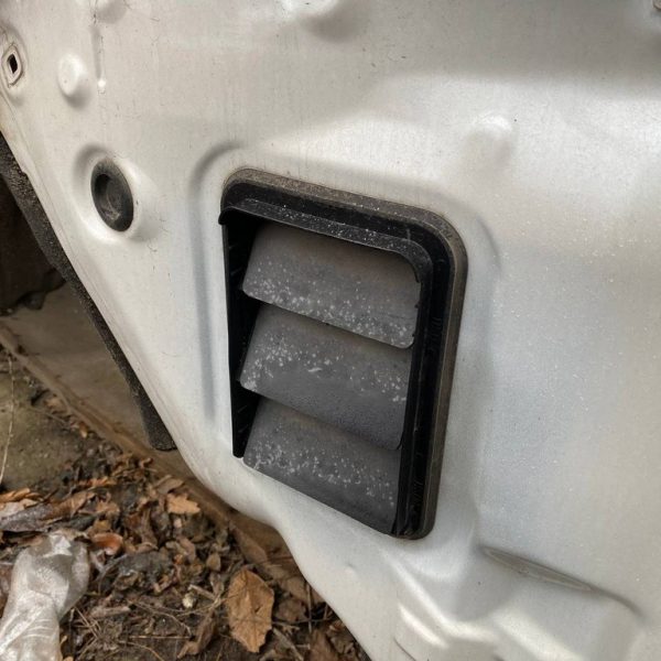 Щиток вентиляции левый Toyota Highlander 14- реализ.М. 6294002080