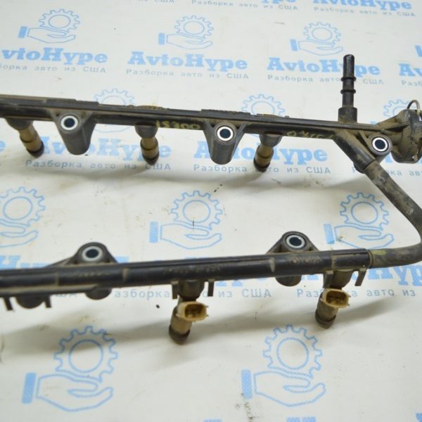 Топливная рампа Lexus IS300 06-13