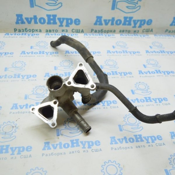 Фланец системы охлаждения Lexus IS250/IS300/IS350 GS300 GS350 GS450h 06-13