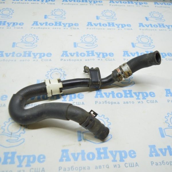 Патрубок охлаждения см фото Lexus IS300 06-13