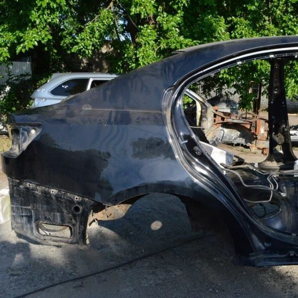 Четверть крыло задняя правая Lexus IS250/IS300/IS350 IS300 IS350 06-13 черн (01) 61611-53040