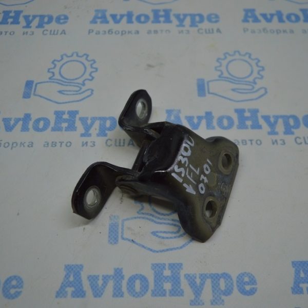 Петля двери нижняя перед лев Lexus IS250/IS300/IS350 06-13 68740-33020