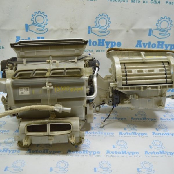 Актуатор моторчик привод печки (кондиционер, лев верх) Lexus IS250/IS300/IS350 IS300 IS350 06- 87106-30430