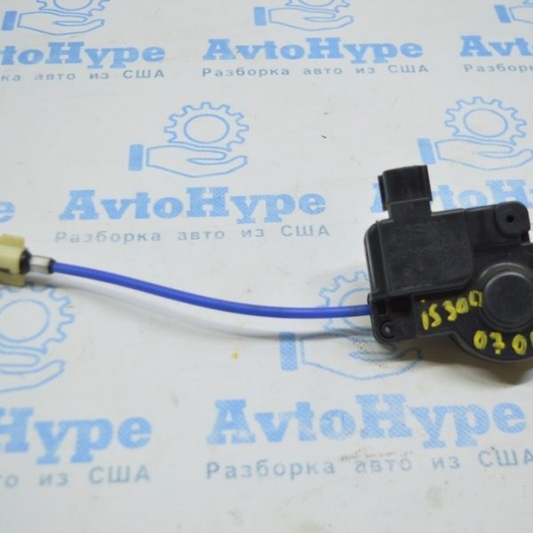 Замок лючка бензобака Lexus IS250/IS300/IS350 06-13 77030-51030 77030-51030