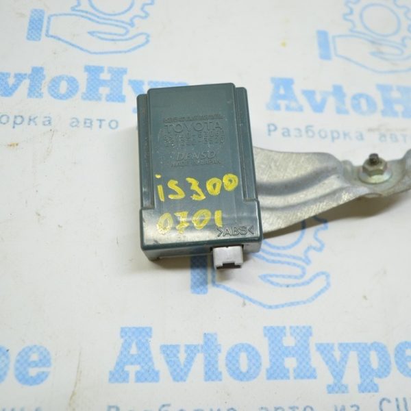 Компьютер реле открытия дверей SMART DOOR CONTROL RECEIVER Lexus IS250 IS350 06-13 (01) 89740-53060