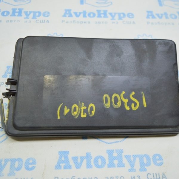 Крышка блока предохранителей вторая Lexus IS250/IS300/IS350 06-13 (01) деф. 82662-53131